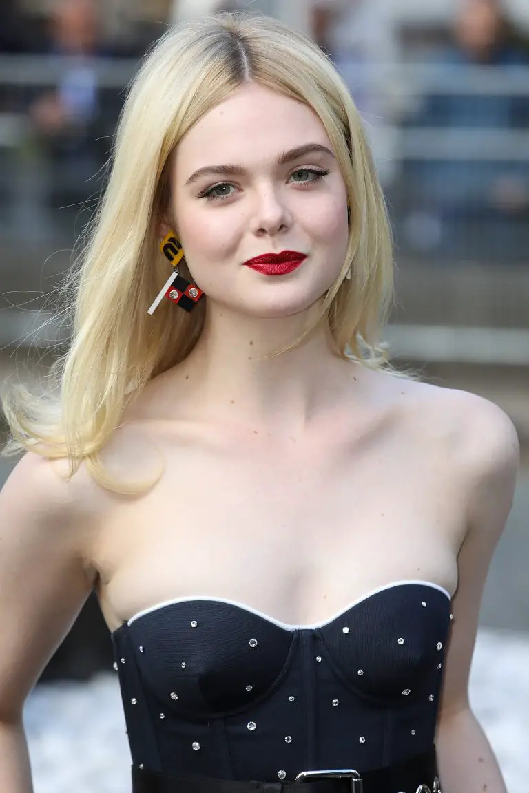 Unveiling Elle Fanning: A Captivating Biography
